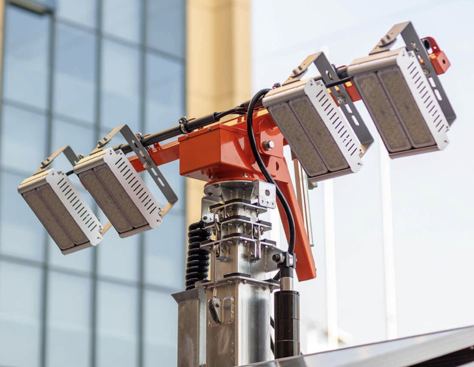 Mega400 Solar Powered Light Tower